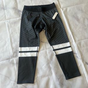 DIVA MODE leggings ✨